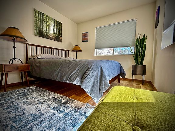 4th image of 153 Davison Rd #1