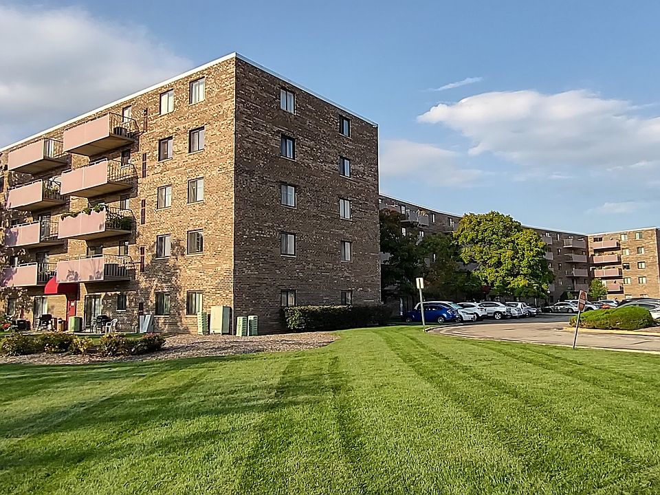 1st image of 1460 Fairlane Dr APT 206