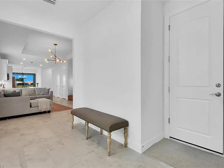 9605 Bexley Dr — Photo 5