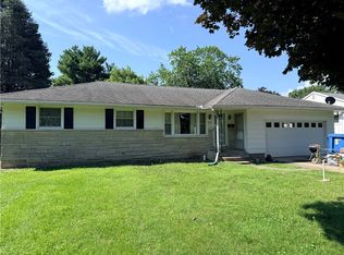 879 E Honeywell Ave, Hoopeston, IL 60942