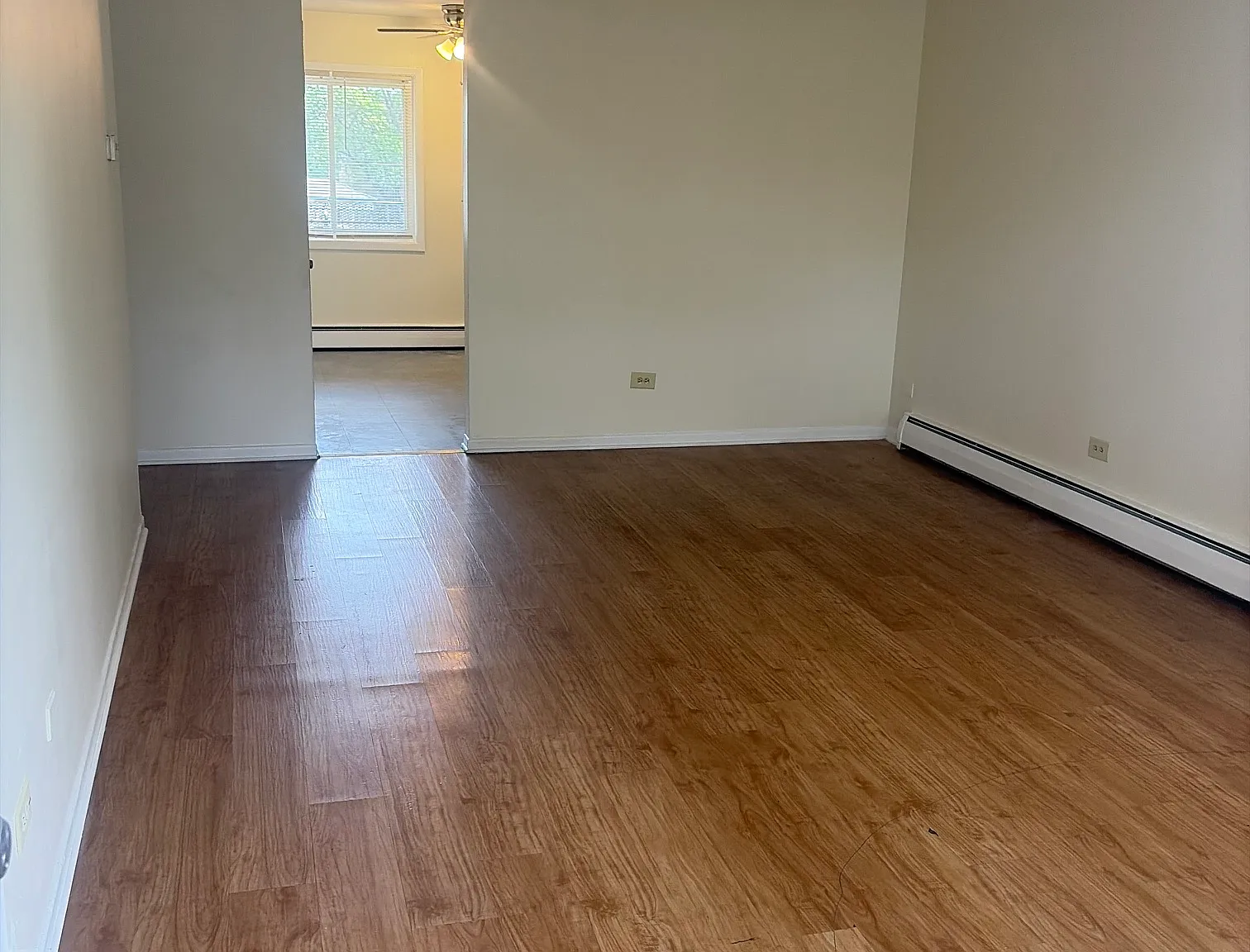 2125 N Elmwood Ave — Photo 3