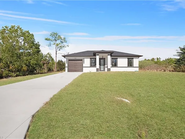 1127 Rachel ST E, LEHIGH ACRES, FL 33974