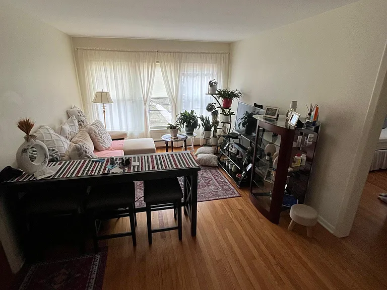 425 Laurel Ave #3 — Photo 4