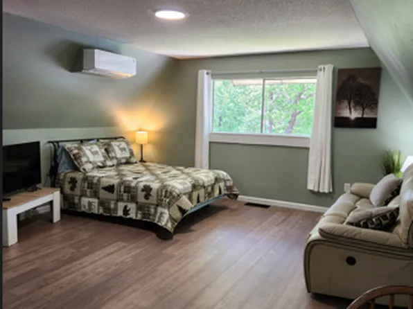 3708 Highway 71 S #1, Mena, AR 71953