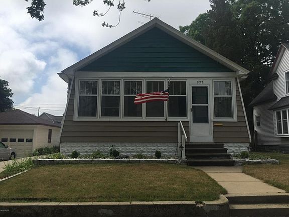 2nd image of 228 W 19th St
