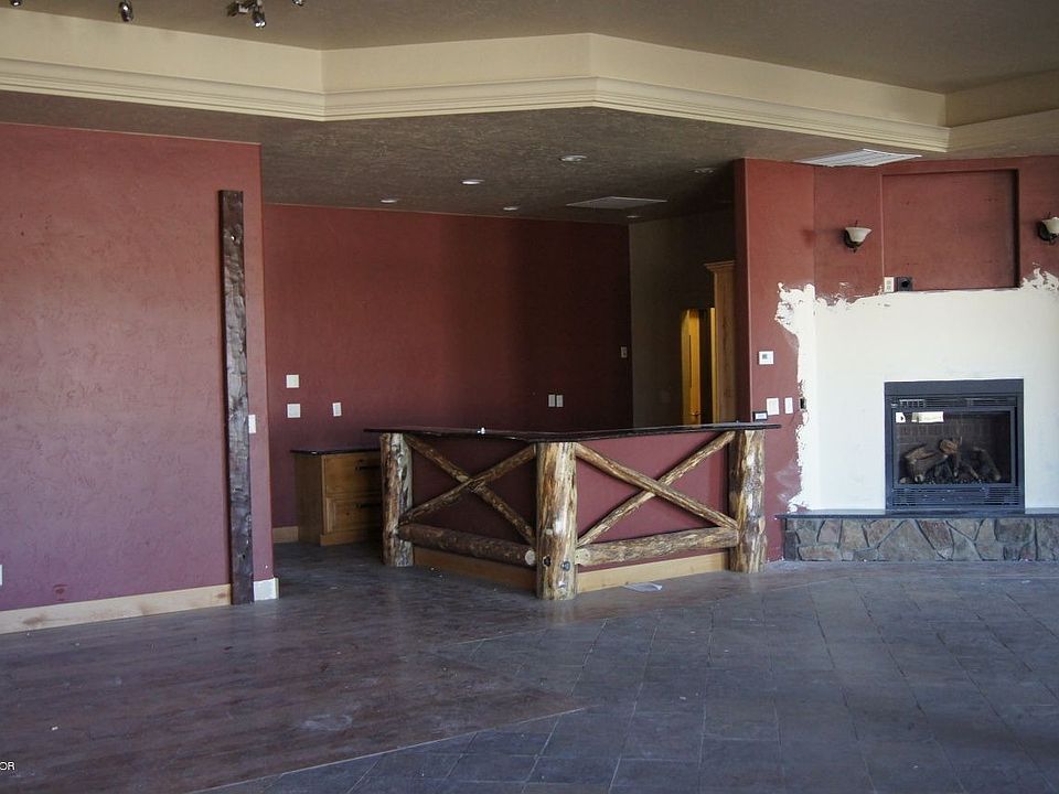 2nd image of 17 Ten Mile Dr