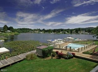 3500 NE West Devils Lake Rd APT 10, Lincoln City, OR 97367