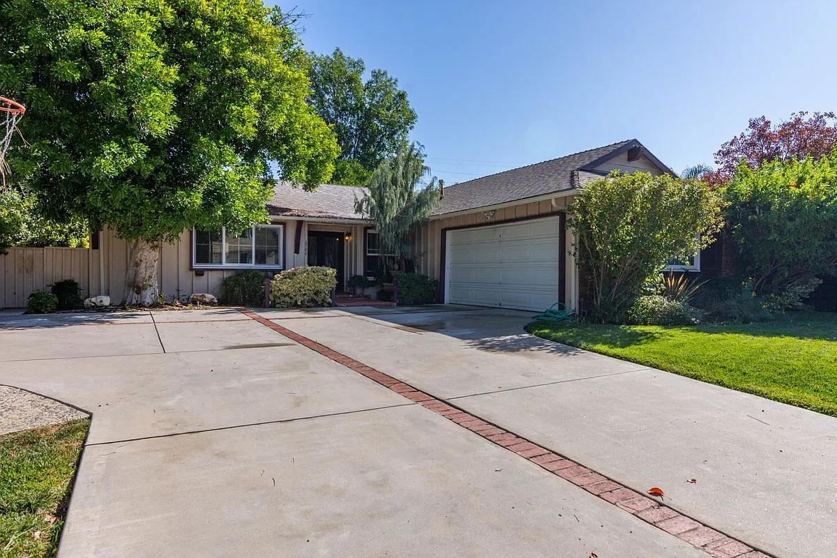 4 bed, 3.0 bath, 1675 sqft, $6,900 — Photo 1