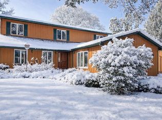 15758 County Line Rd, Capron, IL 61012