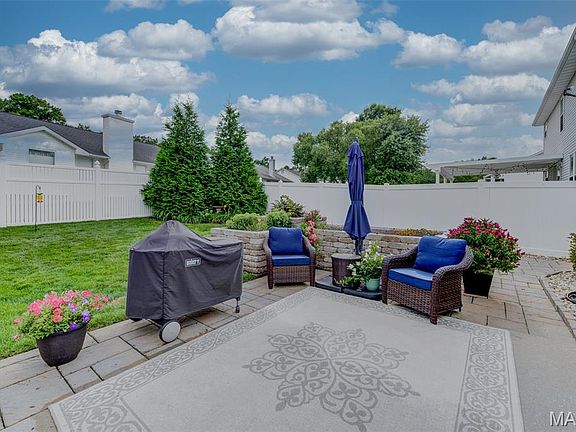 4th image of 1019 Treeshade Dr