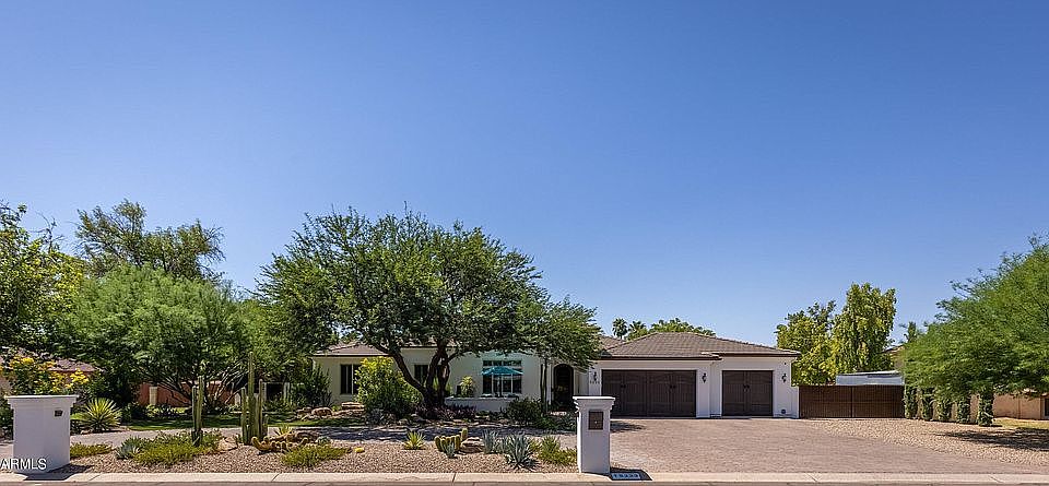 1st image of 5233 E Larkspur Dr