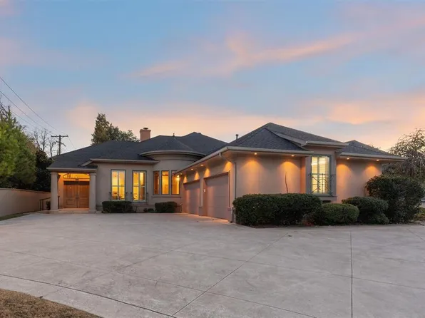 1300 Glenbrook Ter, Nichols Hills, OK 73116