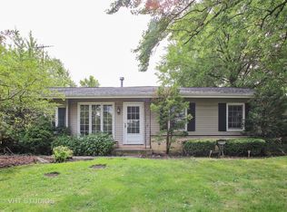 547 Birchwood Ave, Elk Grove Village, IL 60007