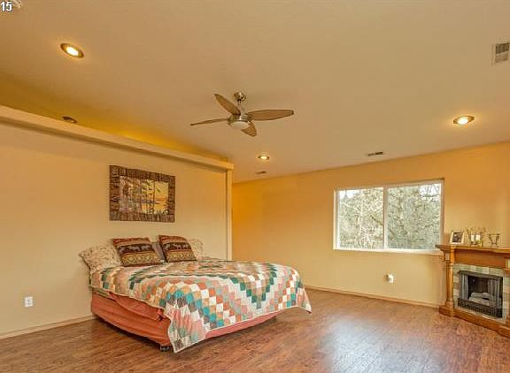 5th image of 34215 NE 23rd Ave