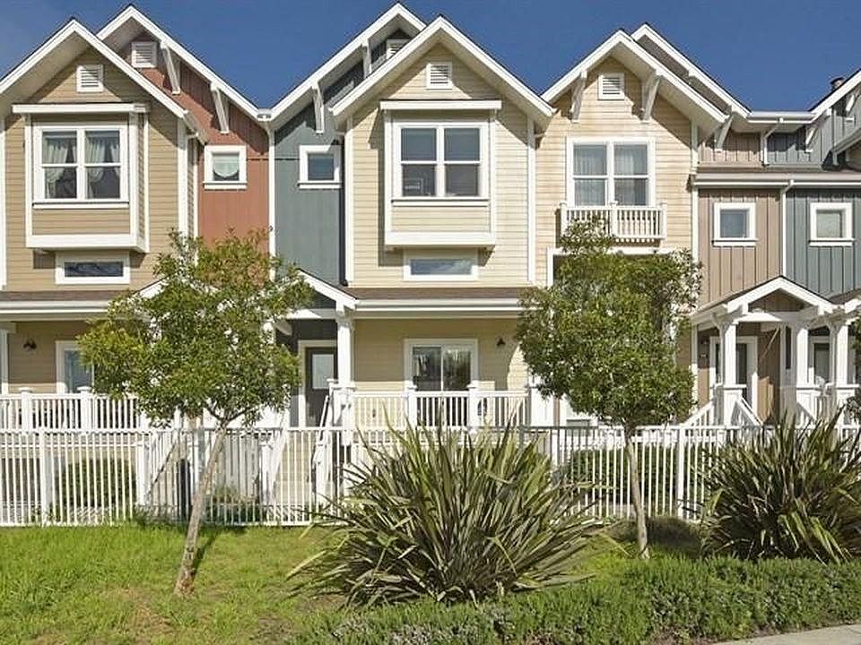 1st image of 858 Avery Dr