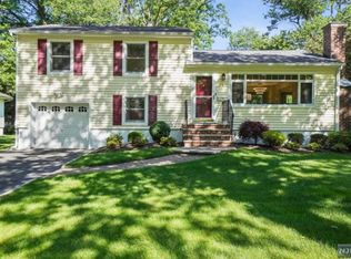 108 S Ashby Ave, Livingston, NJ 07039