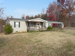 160 Hatcher Farm Rd, Martinsville, VA 24112