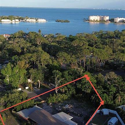 3rd image of 400 LAKE MAGGIORE BOULEVARD S