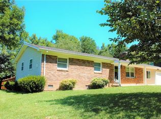 151 Pinehaven Dr, Clyde, NC 28721