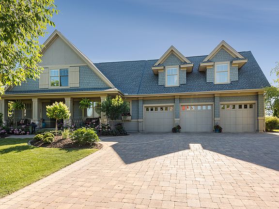 2nd image of 8182 Trillium Ln