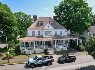 18 Chestnut St #4, Wakefield, MA 01880