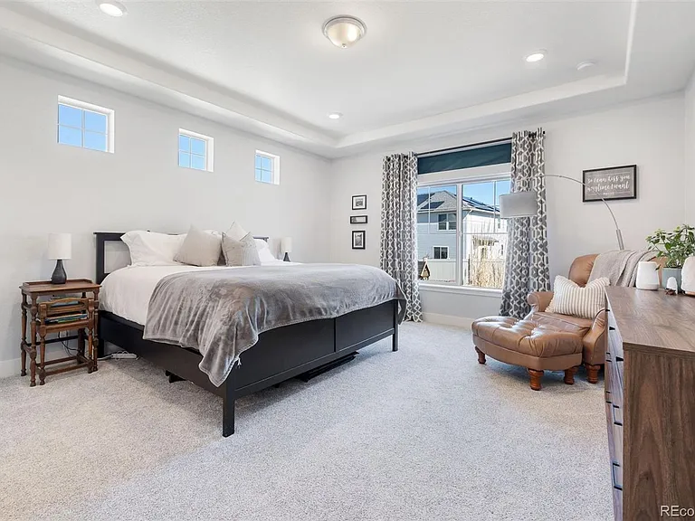 20551 Beekman Pl — Photo 13