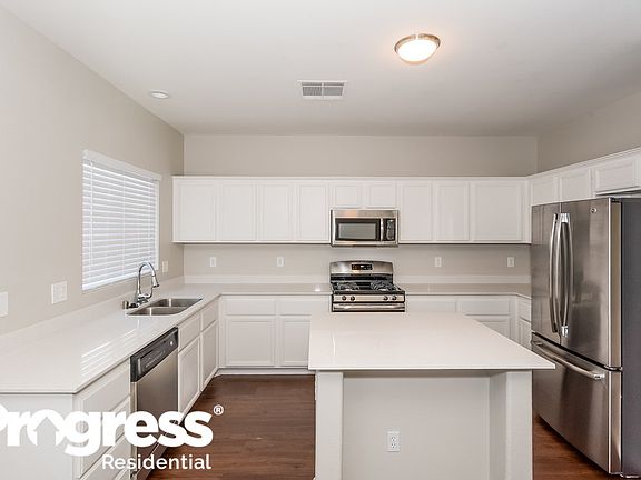 5th image of 6421 Sierra Sands St
