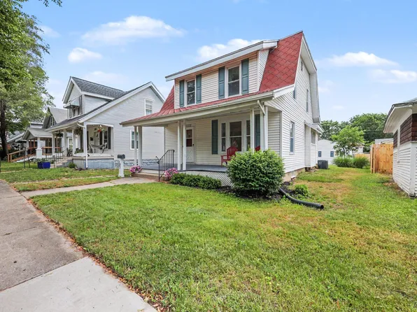 1012 Powers Ave NW, Grand Rapids, MI 49504