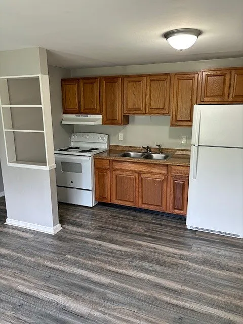 2 bed, $1,100 — Photo 3