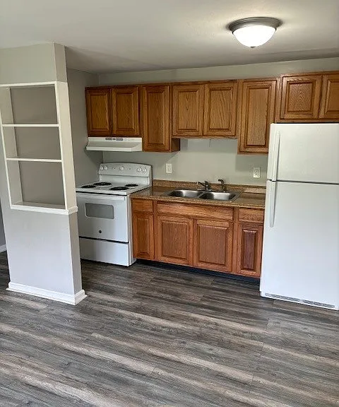 27-47 E Main St #F — Photo 3