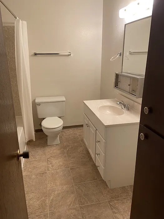 1 bed, 600 sqft, $1,200 — Photo 4