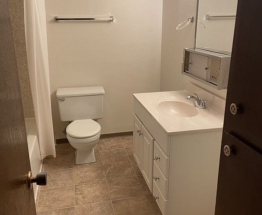 3rd image of 4625 Main St #8