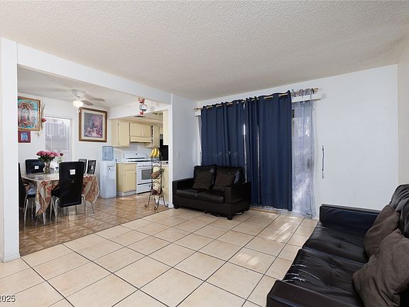 5th image of 1390 Vegas Valley Dr APT 25