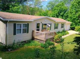 167 Mill Rd, Blanchard, MI 49310