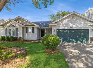 8025 Plum Dr, Urbandale, IA 50322