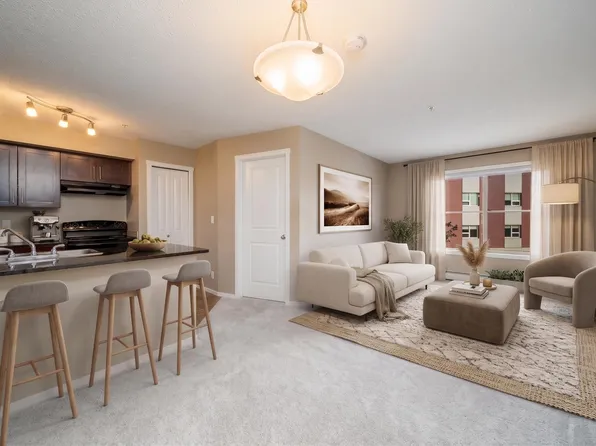 5816 Mullen Pl NW #315, Edmonton, AB T6R 0W3