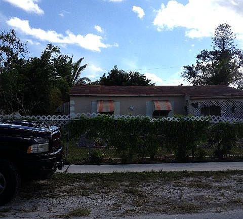 3rd image of 570 NW 189th St