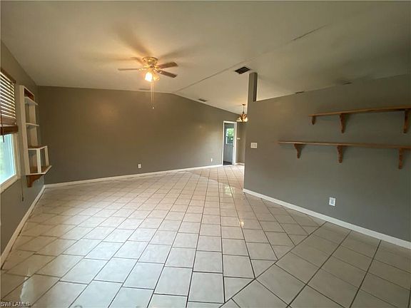 4th image of 1225 NE 6th Pl