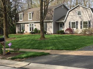 1567 Mason Valley Rd, Saint Louis, MO 63131