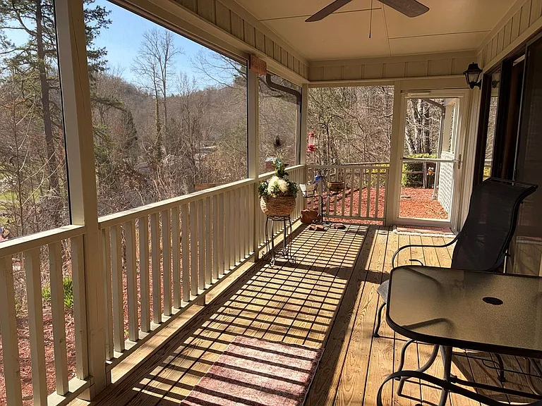 810 Oak Creek Rd #C — Photo 33