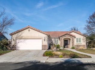 1172 W Dustin Ave, Fowler, CA 93625