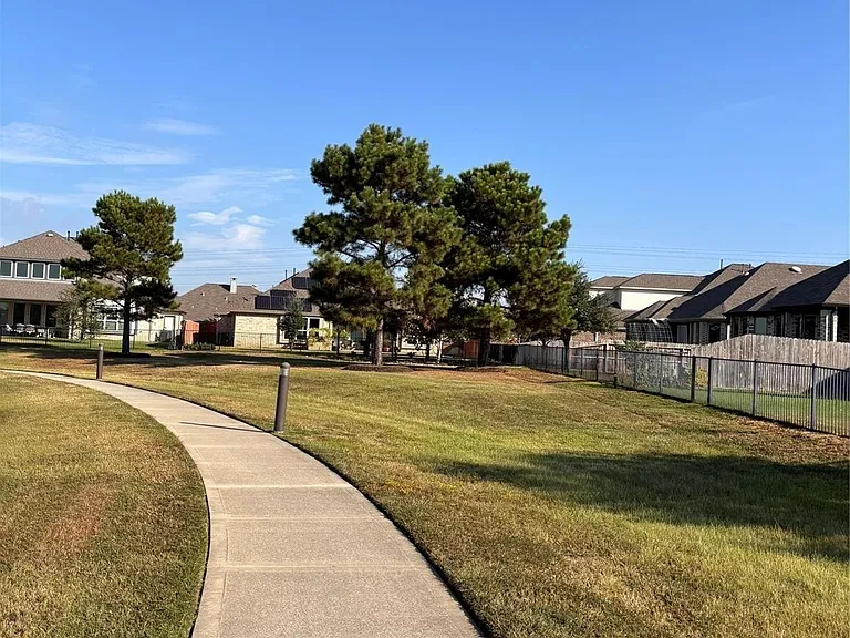 7414 Evelyn Grove Dr — Photo 47