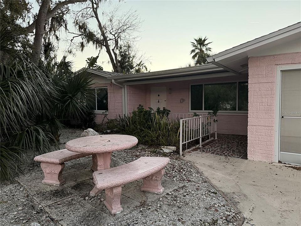 1st image of 7127 Peninsular Dr