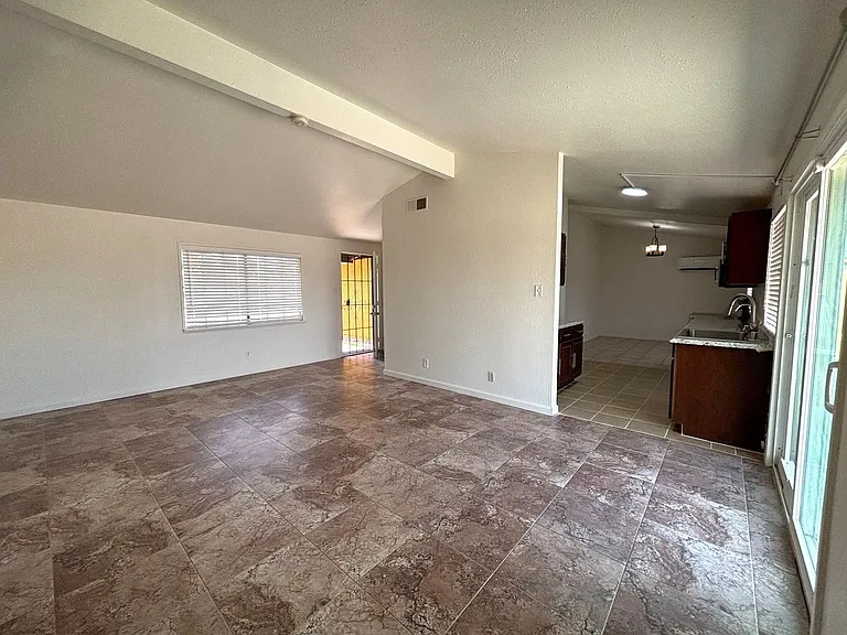 7317 California City Blvd — Photo 3