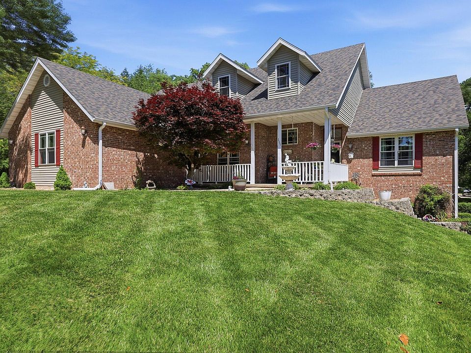1st image of 1109 Glen Oaks Drive