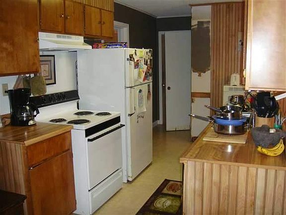 2nd image of 1415 Sun Ave