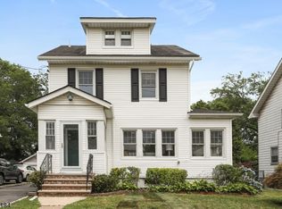 30 Brookwood Dr, Maplewood, NJ 07040