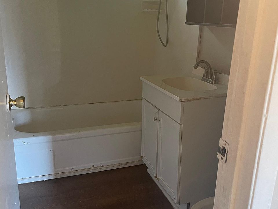1st image of 703 E Center St #4
