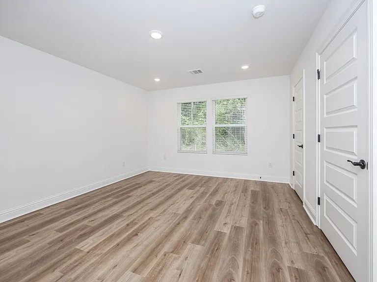 3711 Olivia Dr — Photo 28