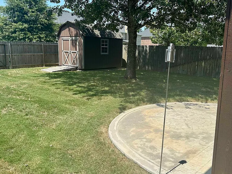 121 Hawks Tail Dr — Photo 45
